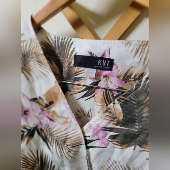 Kut from the cloth‎ palm floral wrap shirt small - Picture 2 of 6
